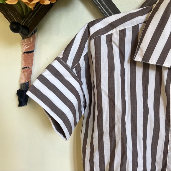 Banana Republic Brown and White Button Down Shirt - Picture 5 of 16